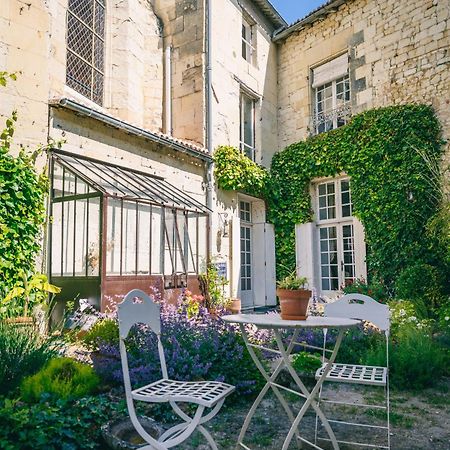 Le Prieure Sainte Croix Hotel Loudun Kültér fotó