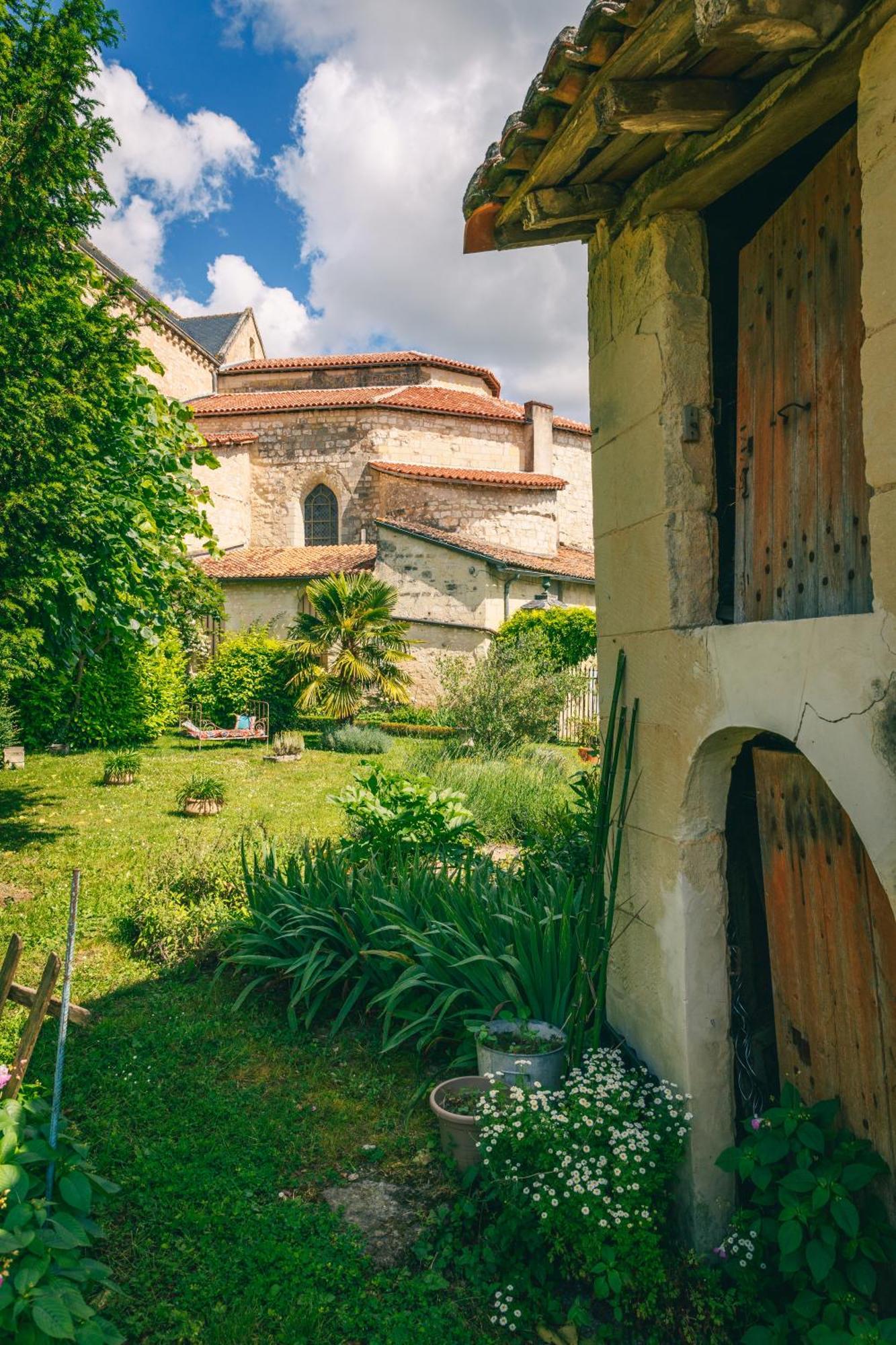 Le Prieure Sainte Croix Hotel Loudun Kültér fotó