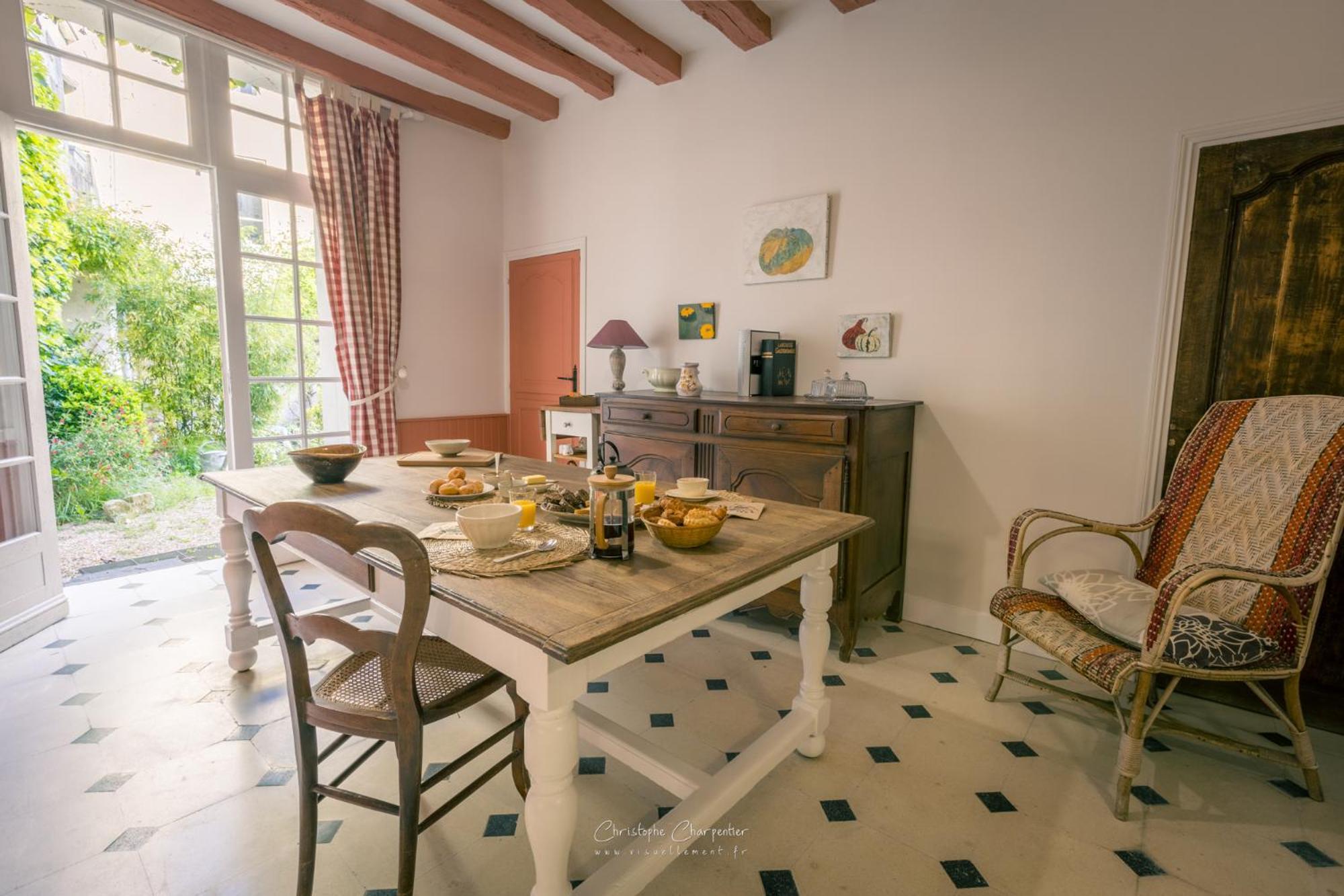 Le Prieure Sainte Croix Hotel Loudun Kültér fotó