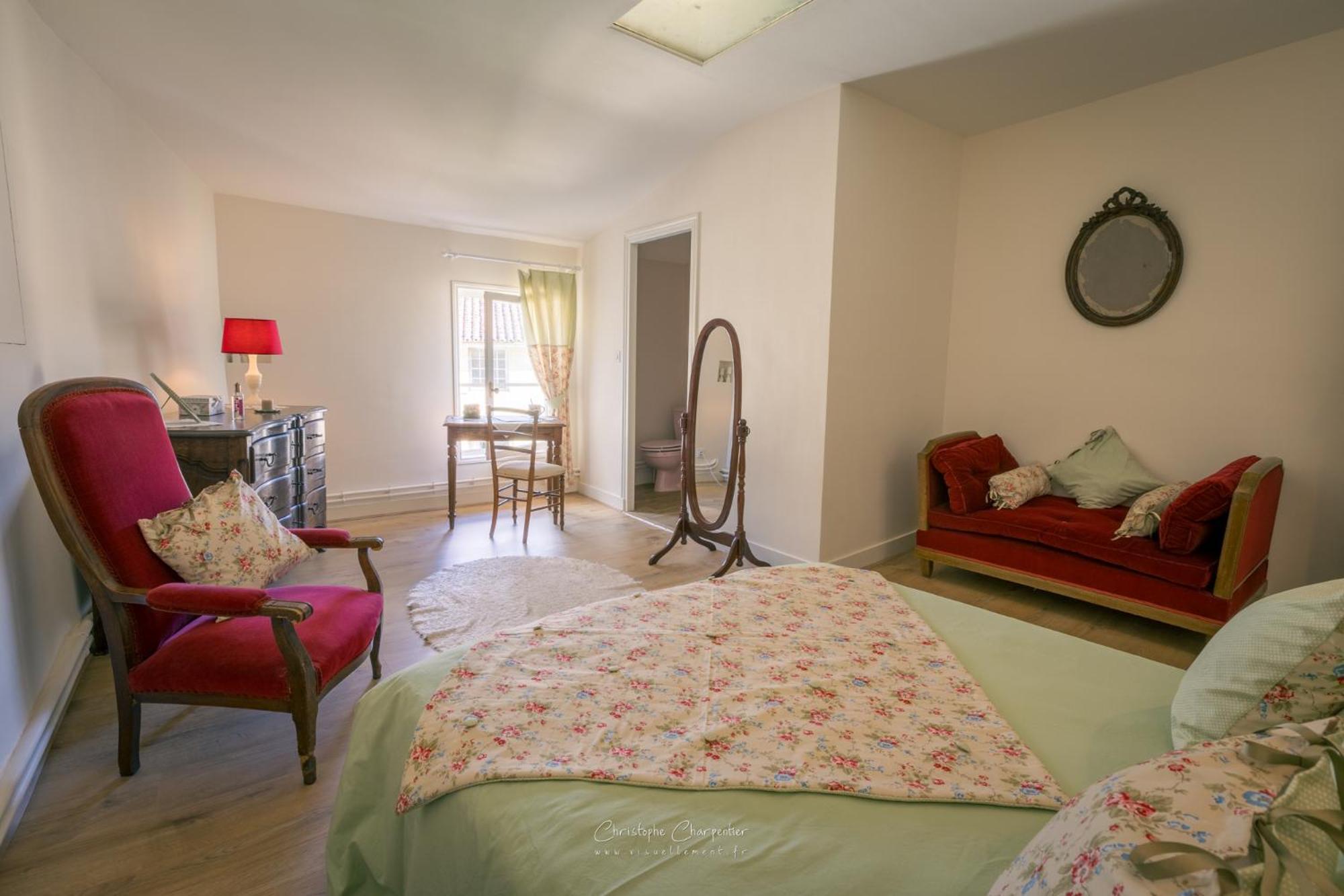 Le Prieure Sainte Croix Hotel Loudun Kültér fotó