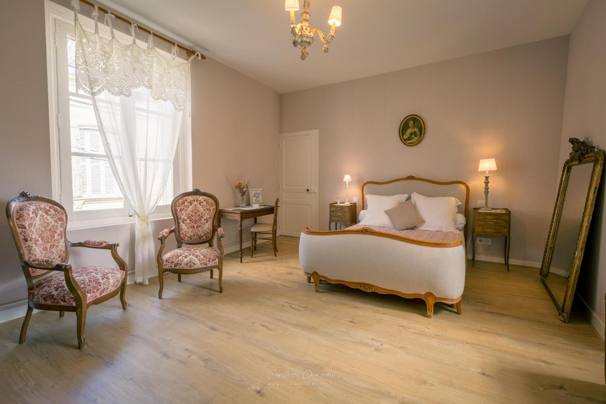 Le Prieure Sainte Croix Hotel Loudun Kültér fotó